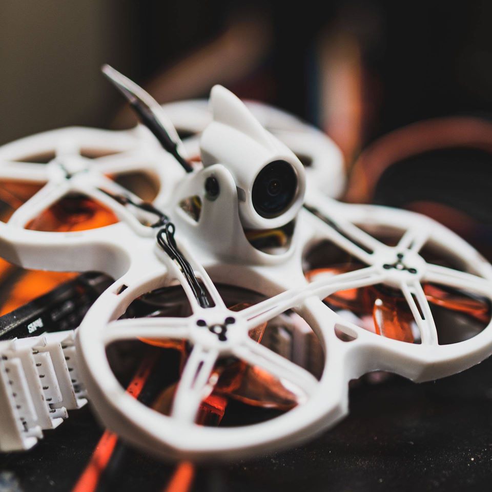 Emax Tinyhawk II 2 RTF FPV Rac - Fpv Drone Charger のレビューと価格
